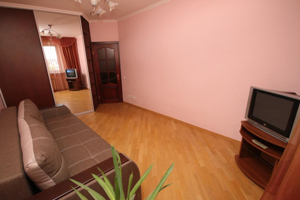 Inn Home Apartments - Livoberezhna Kiev Luaran gambar