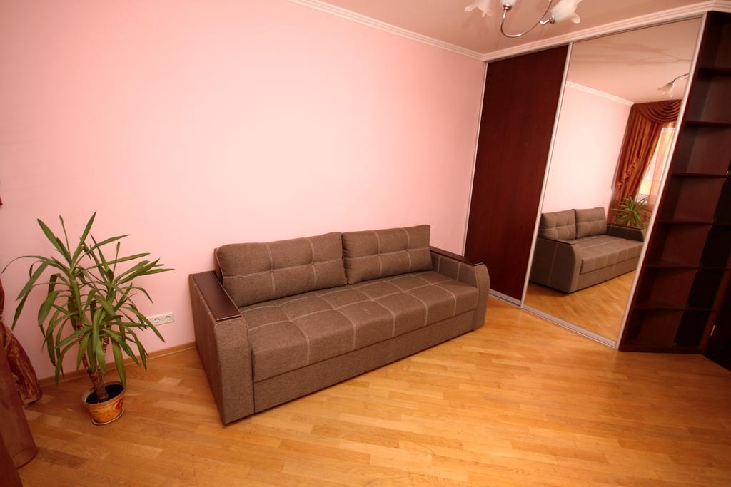 Inn Home Apartments - Livoberezhna Kiev Luaran gambar