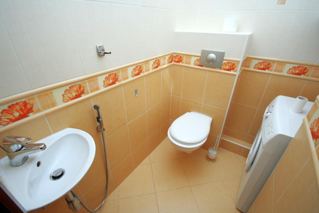 Inn Home Apartments - Livoberezhna Kiev Luaran gambar