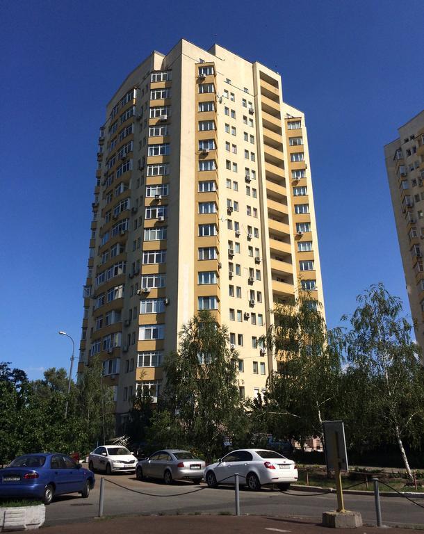 Inn Home Apartments - Livoberezhna Kiev Luaran gambar