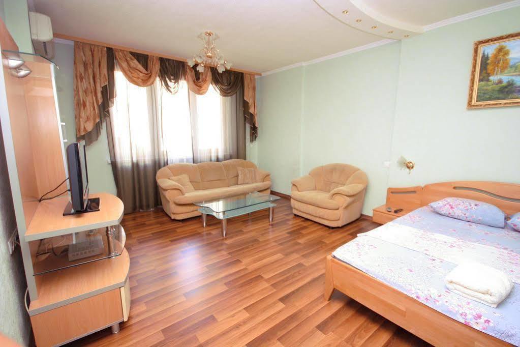 Inn Home Apartments - Livoberezhna Kiev Luaran gambar